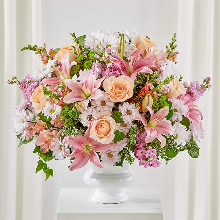 Heartfelt Gesture Urn Arrangement