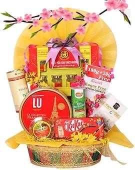 Family Reunion Gift Basket