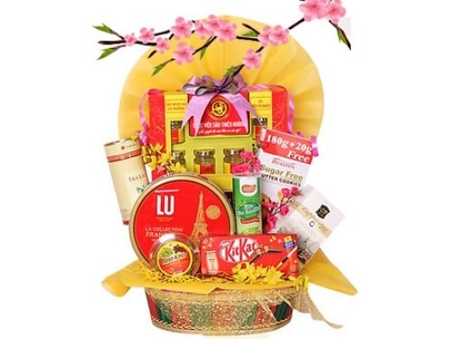 Family Reunion Gift Basket (Small)