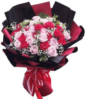Bouquet of Red Velvet Roses (Basic)
