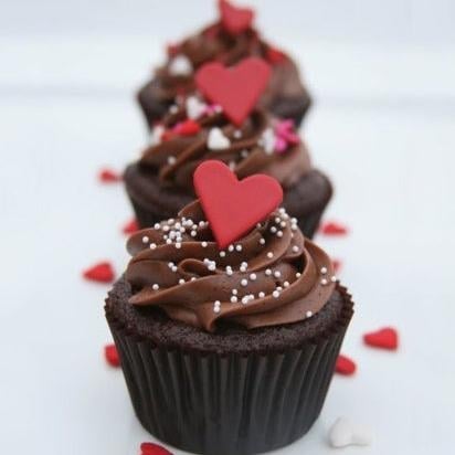 Red Hearts Chocolate Cupcakes