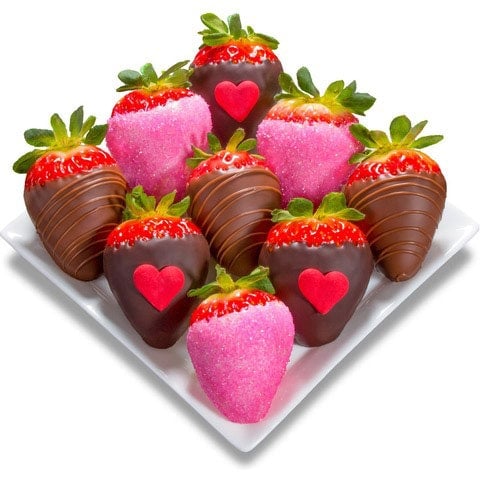 Amazing Chocolate-Dipped Strawberries with Hearts