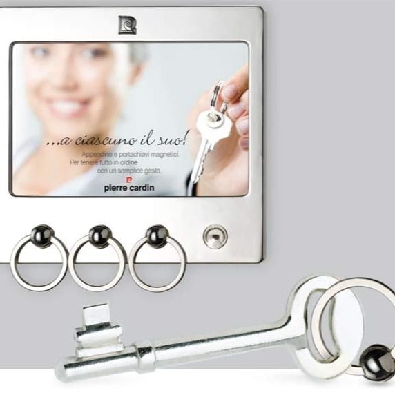 Personalised Corporate / Wedding Gift - Pierre Cardin Silver plated keyholder with photo frame (One)