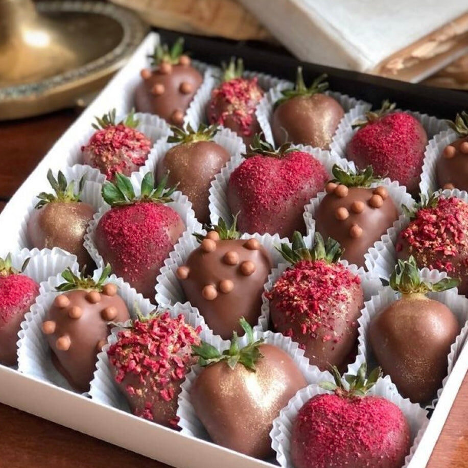 Swiss Chocolaholic-Dipped Strawberries