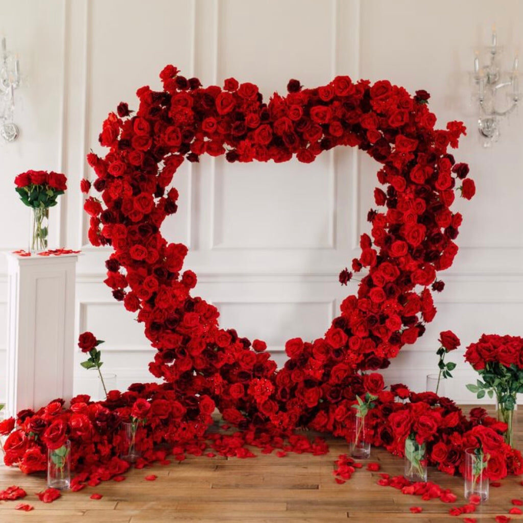 Romantic Red Roses Heart Setup