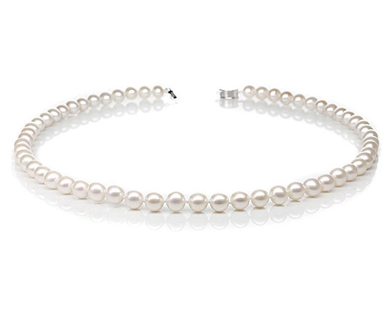 Carl's Freshwater Pearl Necklace