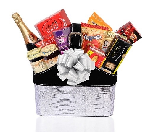 Elegant Leatherette Hamper