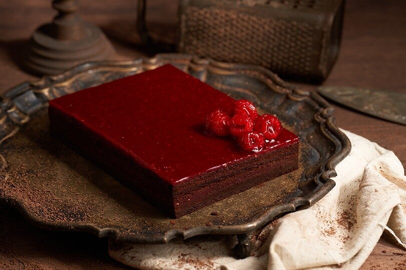 RASPBERRY CHOCOLATE CAKE