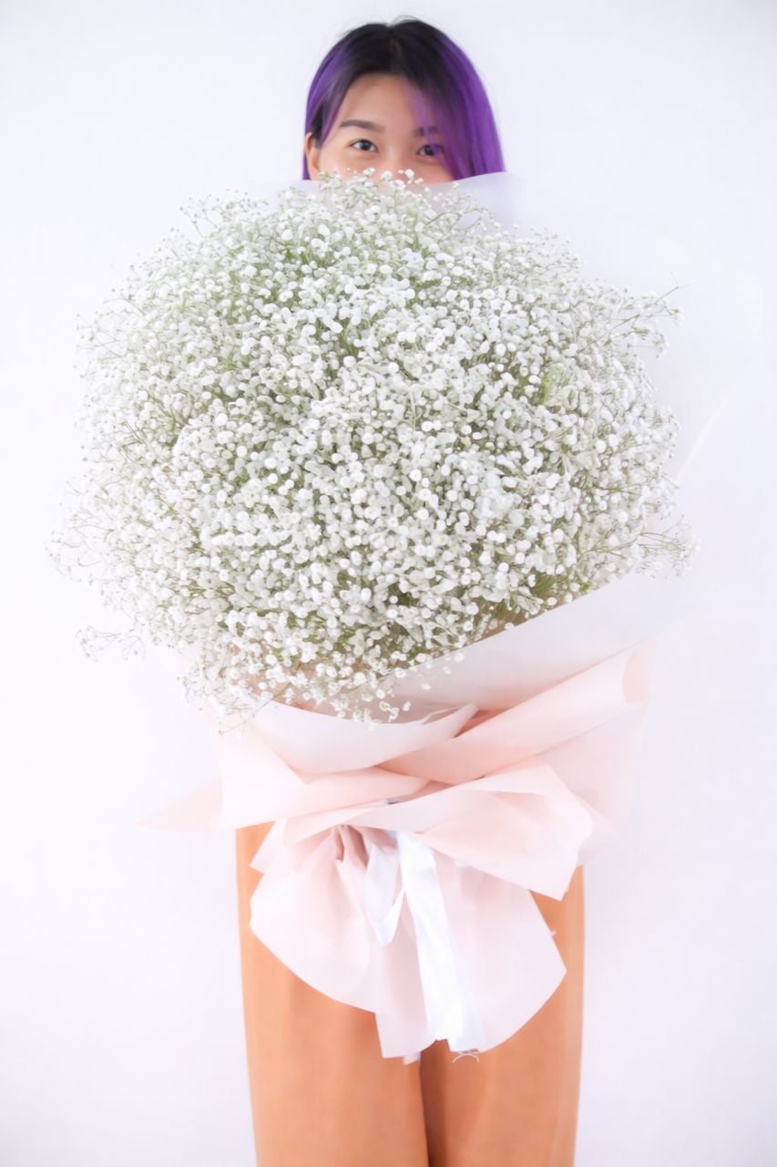 White Baby's Breath Million Star Giant Bouquet