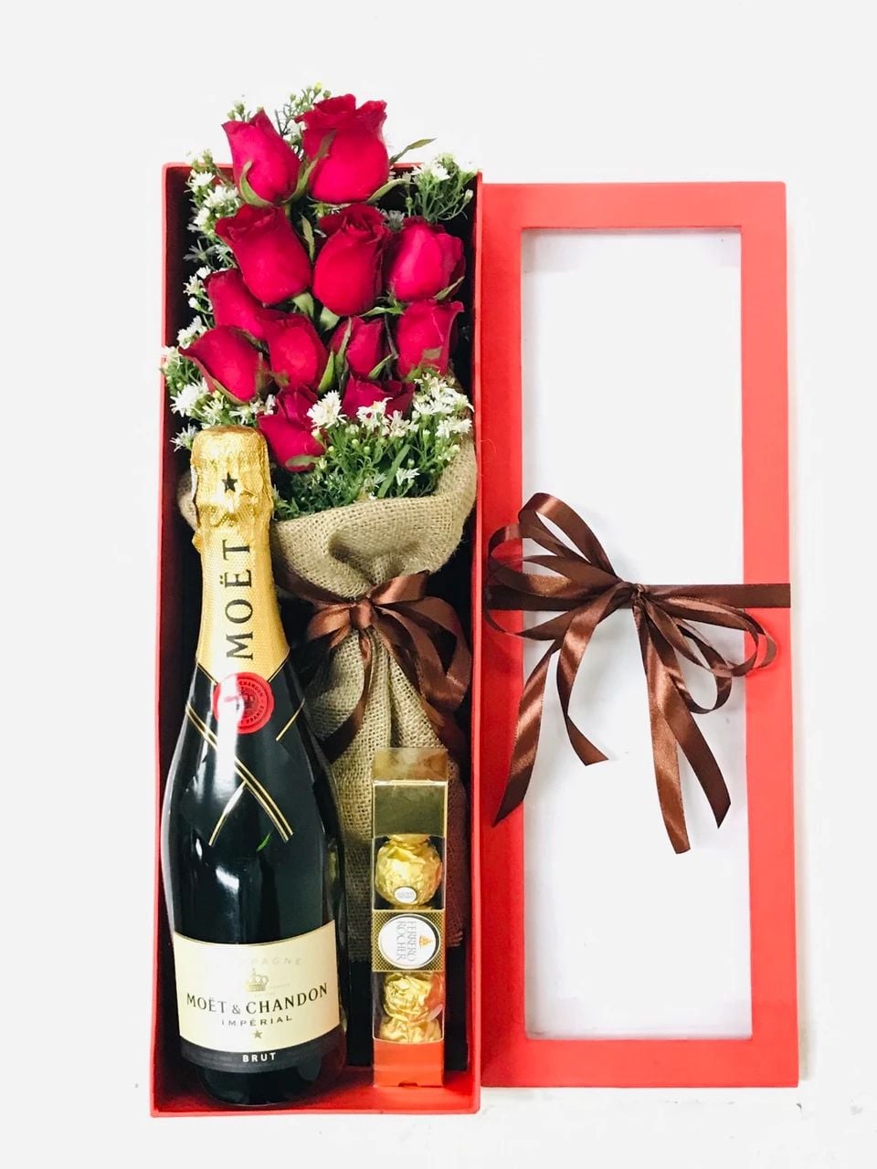 Scarlet Black Label Roses Box