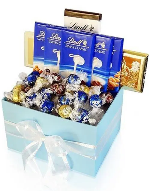 https://cdn11.bigcommerce.com/s-s00dfko9/images/stencil/{:size}/products/424/773/lindt__30145.1481205354.jpg?c=2