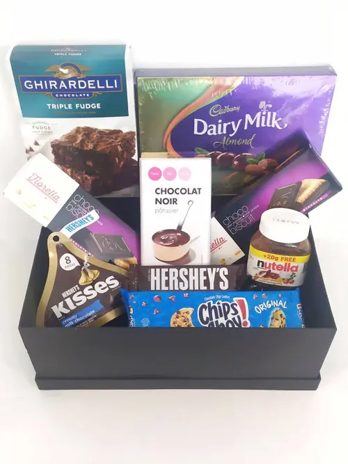 https://cdn11.bigcommerce.com/s-s00dfko9/images/stencil/{:size}/products/559/1767/Gourmet_Chocolate_Gift_Basket_Philippines___66598.1586621876.jpg?c=2