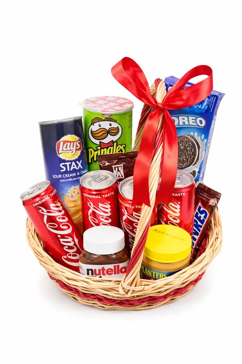 https://cdn11.bigcommerce.com/s-s00dfko9/images/stencil/{:size}/products/331/2656/Cola_and_Snacks_Gift_Basket_Philippines__13075.1776324044.png?c=2