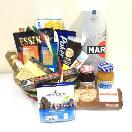 https://cdn11.bigcommerce.com/s-s00dfko9/images/stencil/{:size}/products/571/2153/Weekend_basket__48125.1628237344.jpg?c=2
