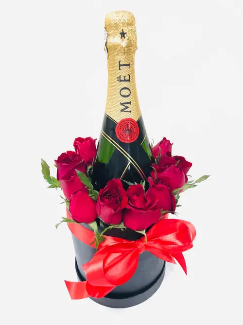 https://cdn11.bigcommerce.com/s-s00dfko9/images/stencil/{:size}/products/440/2387/Champagne_and_Roses_Delivery__12106.1740667719.jpg?c=2
