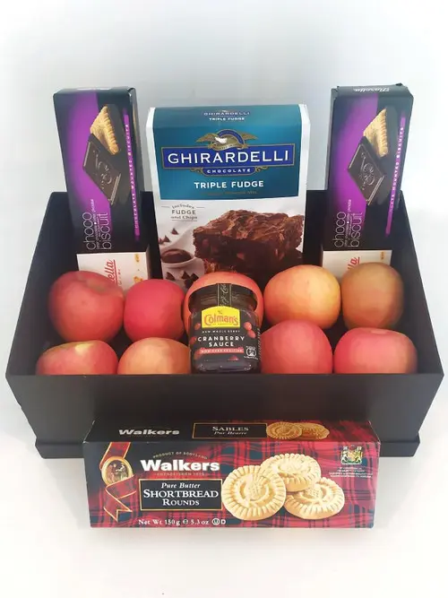 https://cdn11.bigcommerce.com/s-s00dfko9/images/stencil/{:size}/products/567/1771/Apples_and_Chocolates_Basket_Manila__71302.1586637919.jpg?c=2