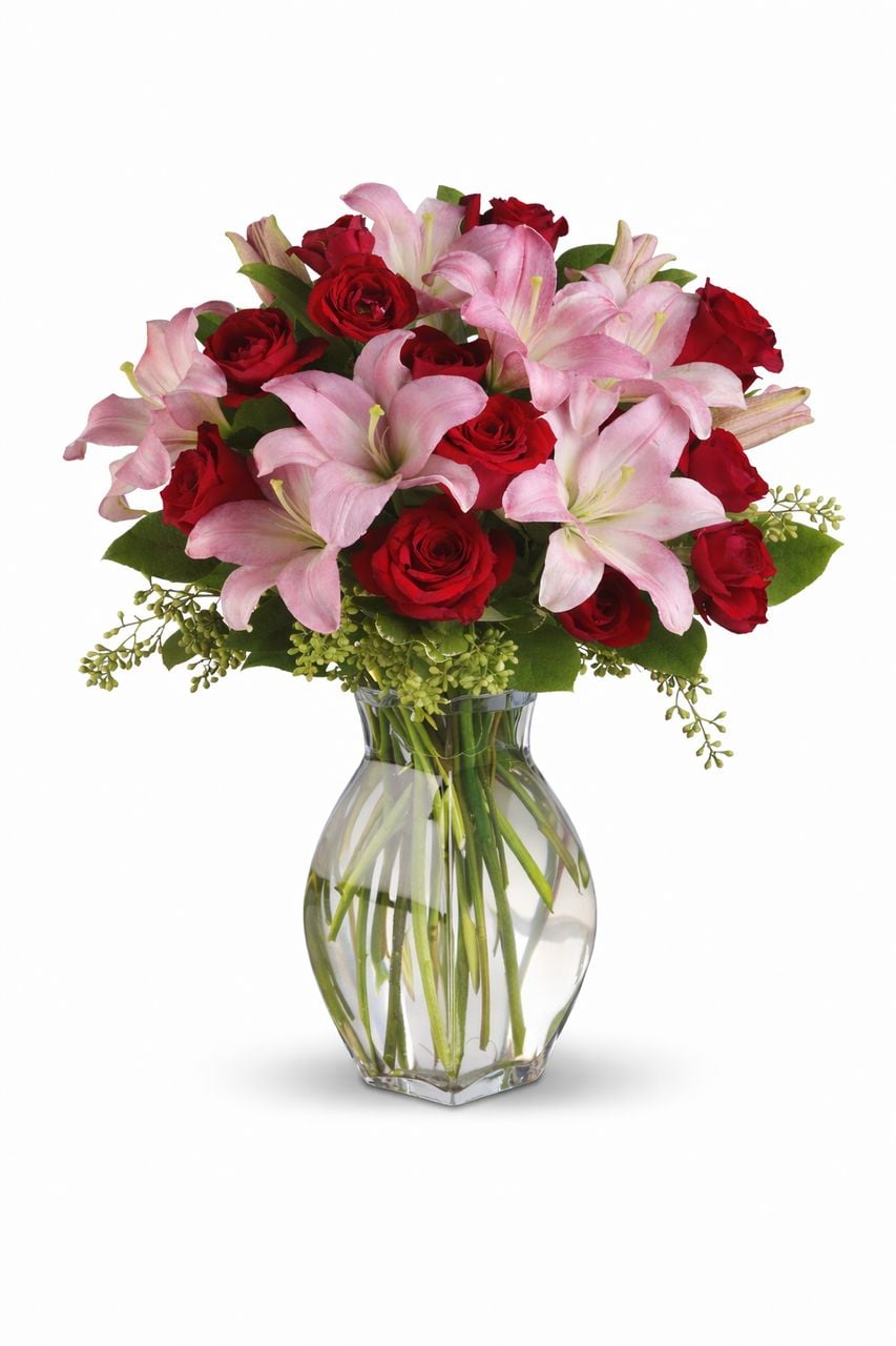 Romantic Roses & Lilies Bouquet (12 Stems)