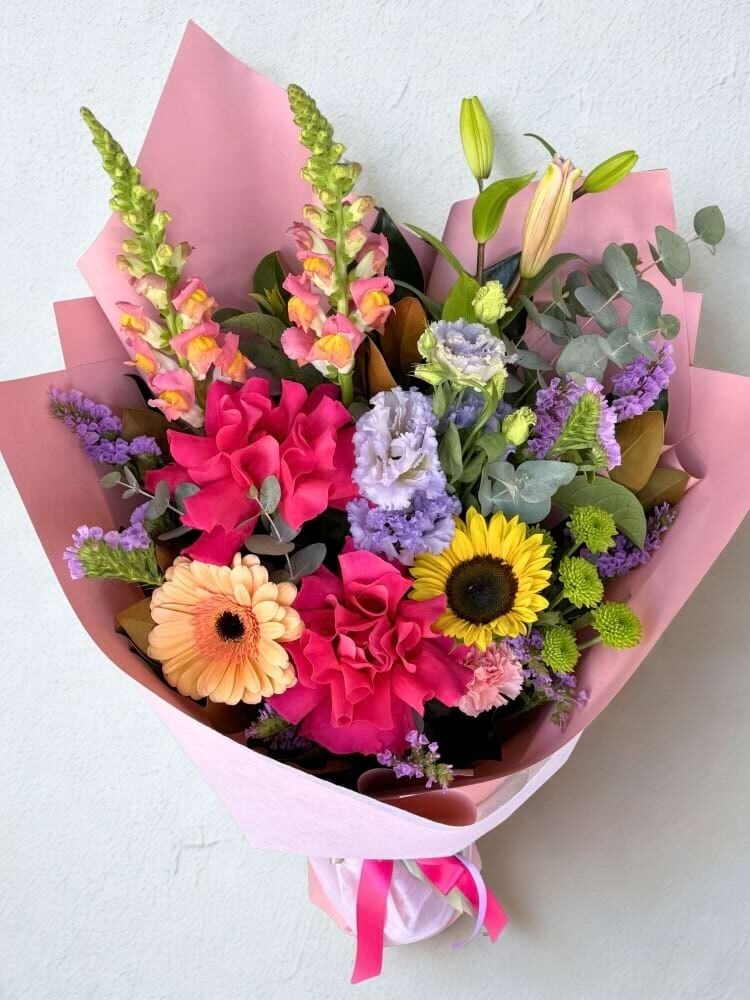 Colour Burst Bouquet (Petite)