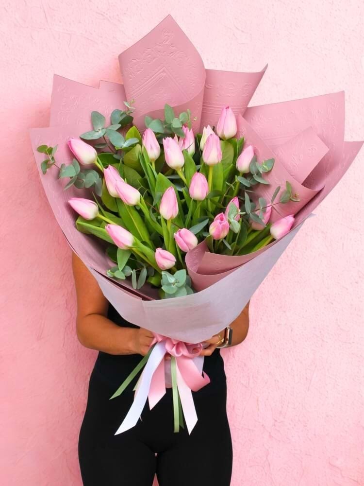Tulips for Mum (Small (10 Stems))