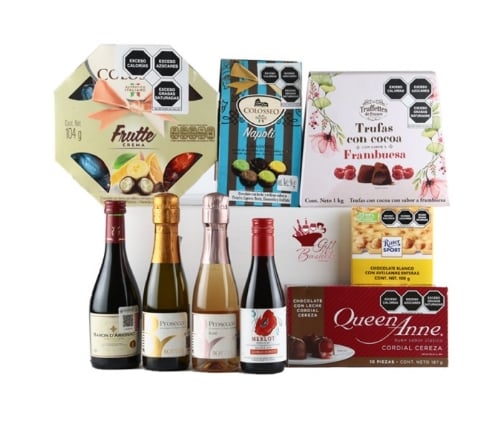 Deluxe Gift Box with imported Wines and Chocolates