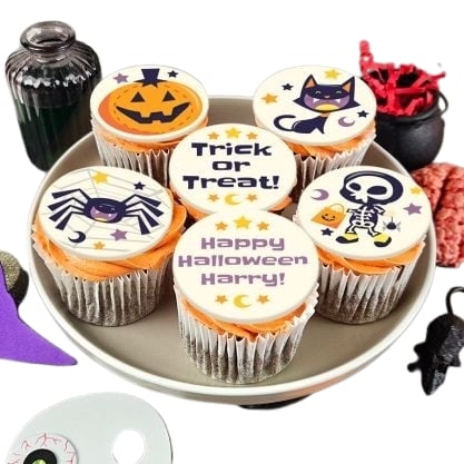 6 Trick or Treat Cupcakes