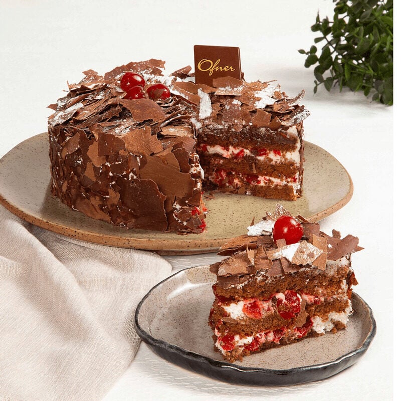 BLACK FOREST CAKE 2 KG