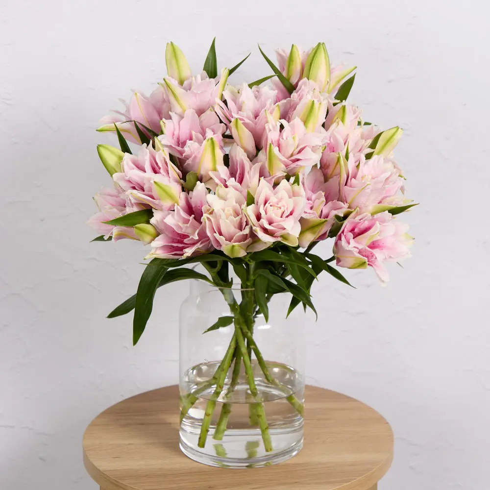 A fragrant lily bouquet