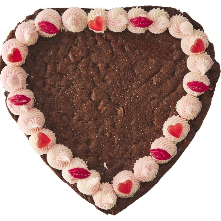 HEART WREATH GIANT COOKIE - Double Choc