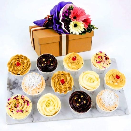 Cupcakes Divine - Cupcakes & Flowers