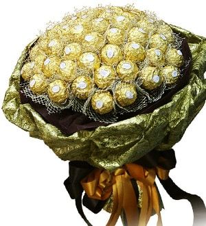 Ultimately Ferrero - Chocolate Bouquet (Ultimately Ferraro - 30 Rochers - Chocolate Bouquet)