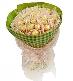Ferrero Supreme - Chocolate Bouquet (Ferrero Supreme - 15 Rochers - Chocolate Bouquet)