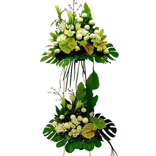 Loving Homage - Condolence Flower Funeral Wreath (Loving Homage - single tier - Condolence Flower Funeral Wreath)