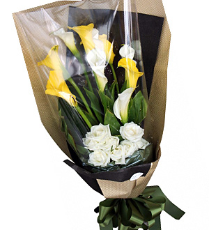 Premium Stunning Kayla - 8 Calla Lily, 10 Roses Flower Bouquet