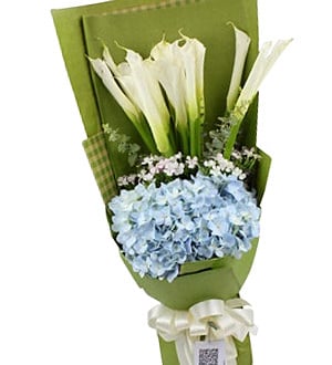 Premium Gorgeous Kayla - 10 Calla Lily and 1 stalk Hydrangea Flower Bouquet