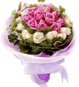 Aphrodia – Roses Flower Bouquet (Aphrodia - 18 stalks of Rose Flower Bouquet)