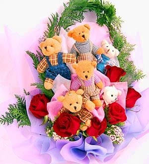 Cresendo - Bears Bouquet (Cresendo - 6 Bears, 6 Roses Flower Bouquet)