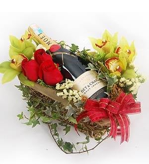 Moet Love â€“ Champagne Gift