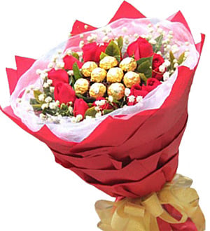 Belgian Delight - Chocolate Bouquet (Belgian Delight - 12 Roses and 9 Rochers - Chocolate Bouquet)