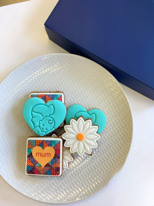 Love You Mum cookie gift box