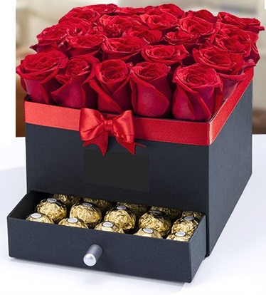 BOX WITH 25 ROSES AND SURPRISE BOX WITH FERRERO