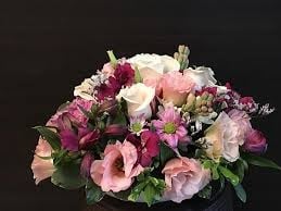Medium main centerpiece
