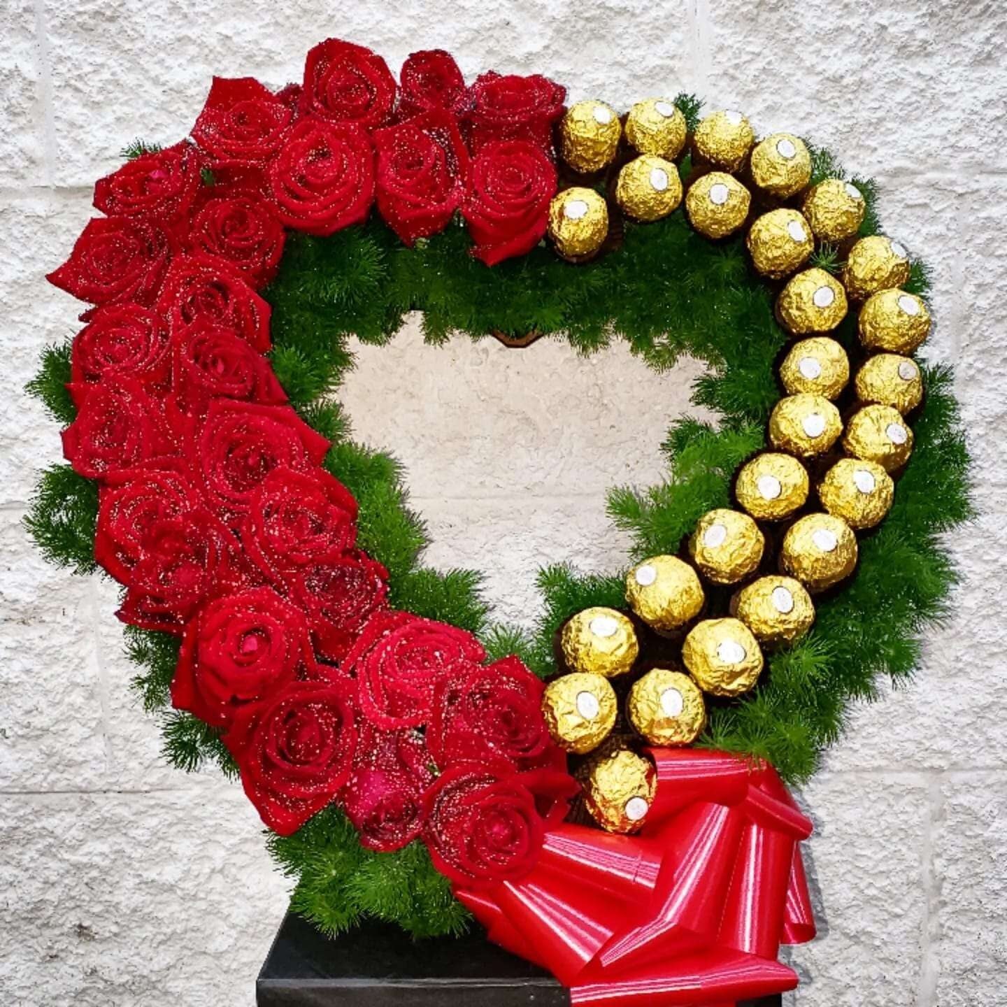 Heart Roses and Ferrero premium