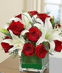 Arrangement under Roses and lilies