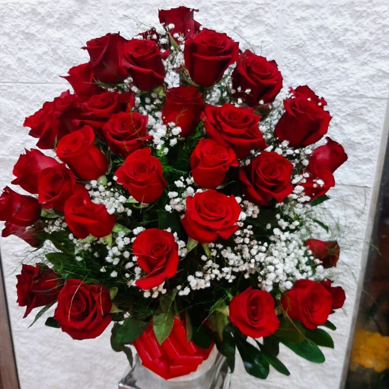 Vase with 60 imported red roses