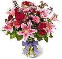 Florero con Rosas y Lilium