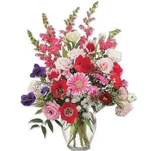 Florero con clavelinas, alstroemerias, rosas y lisiantus