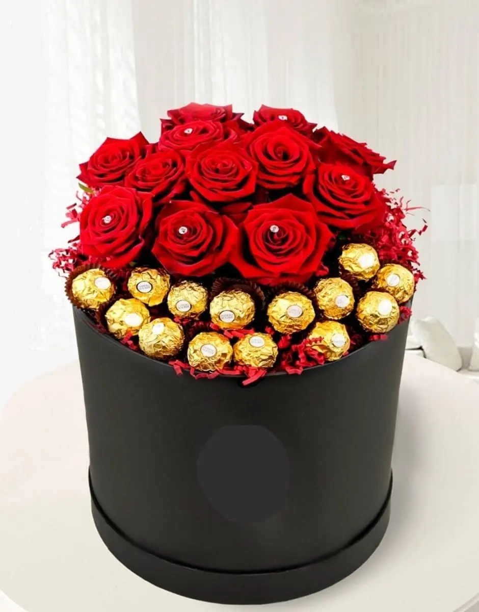 Caja con Rosas Diamante y Ferrero Rocher