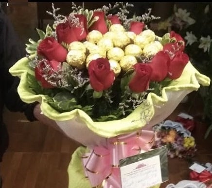 Italian Roses and Ferrero Rocher Bouquet