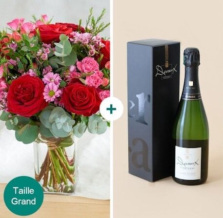 Rose petals and their champagne (Normal)