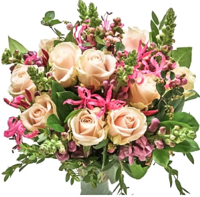 11 Pink Roses In Style